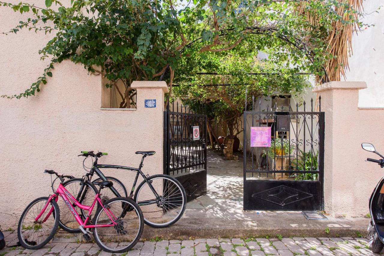 Aegina'S Flowers House Exterior photo